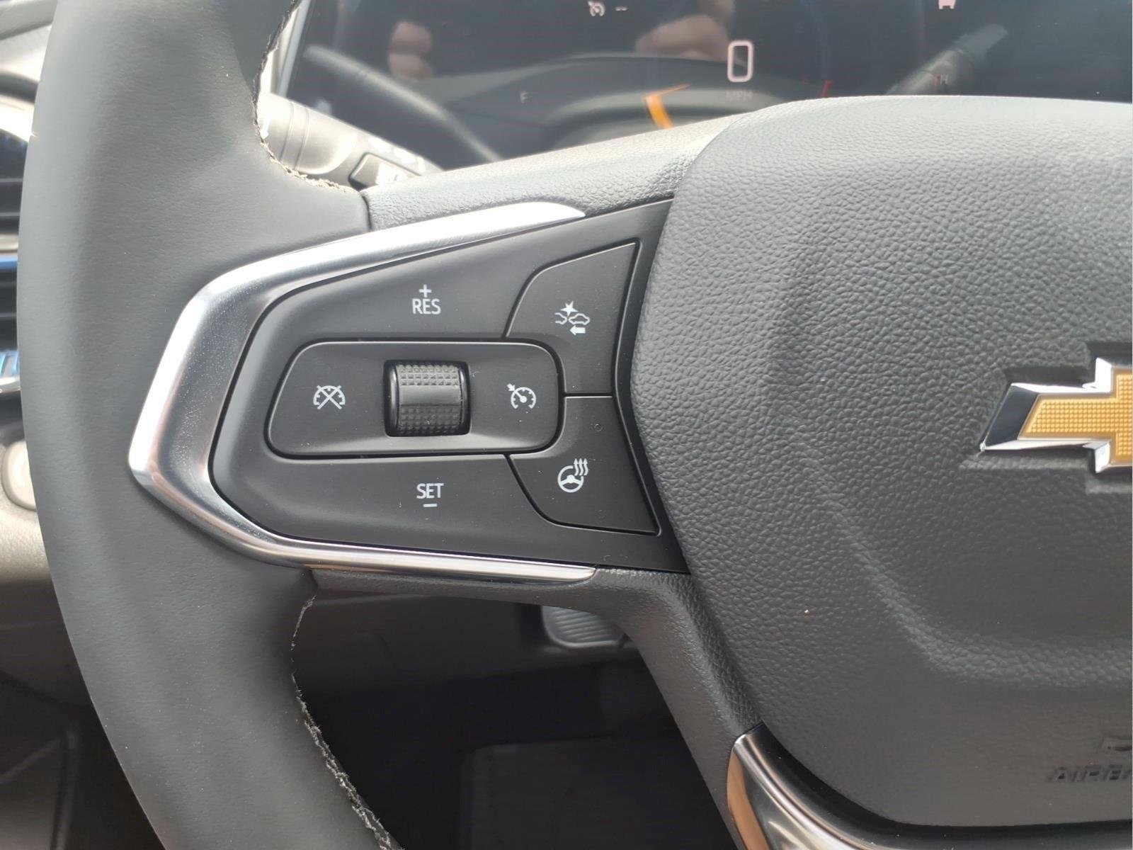 New 2026 Summit White Chevrolet LT image 19