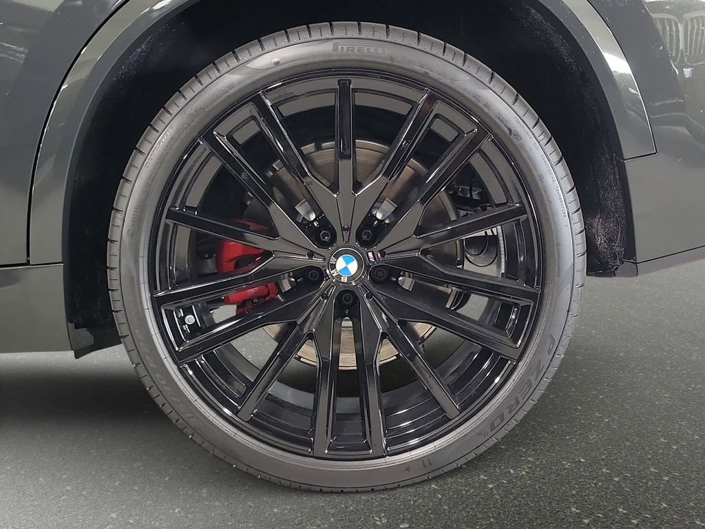 New 2026 Dravit Grey Metallic BMW M60i image 17