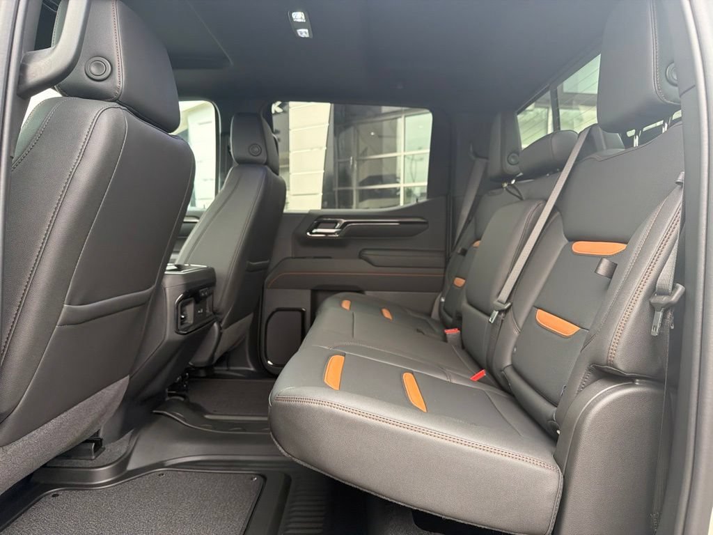 2026 GMC Sierra 1500 AT4 - Photo 7