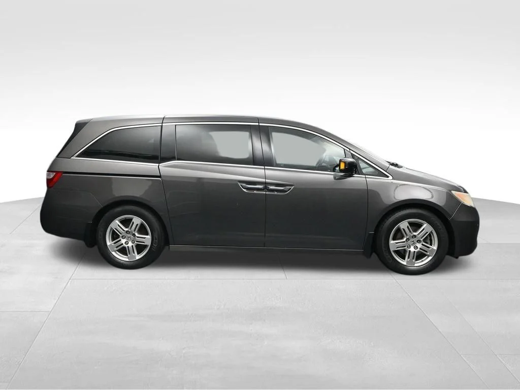 Used 2012  Honda Touring image 6