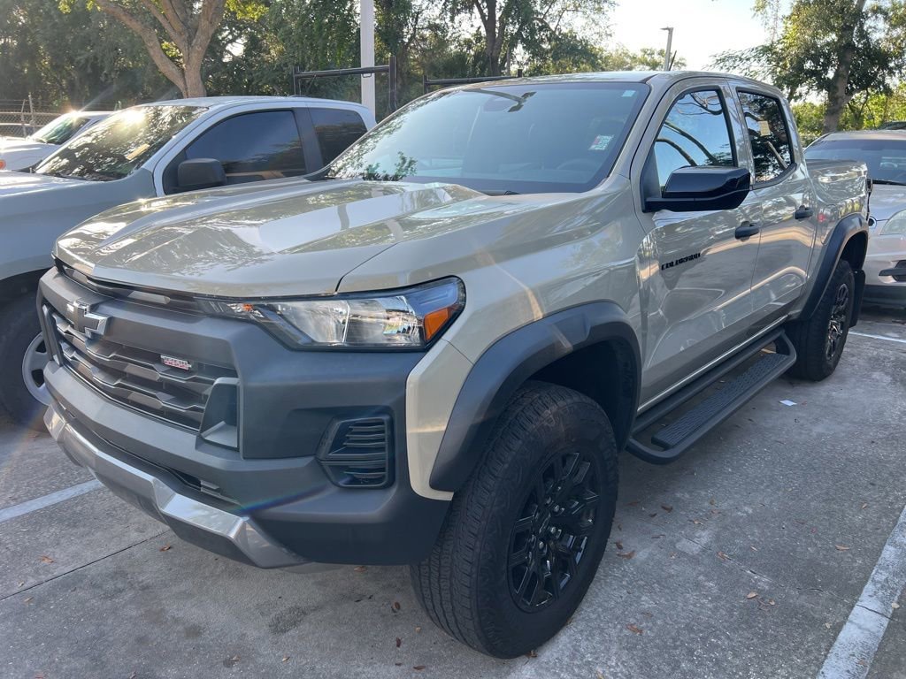 2024 Chevrolet Colorado 4WD Trail Boss Crew Cab Short Box's photo