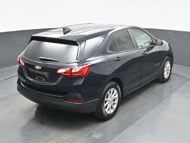 Used 2020 Blue Chevrolet LS image 17