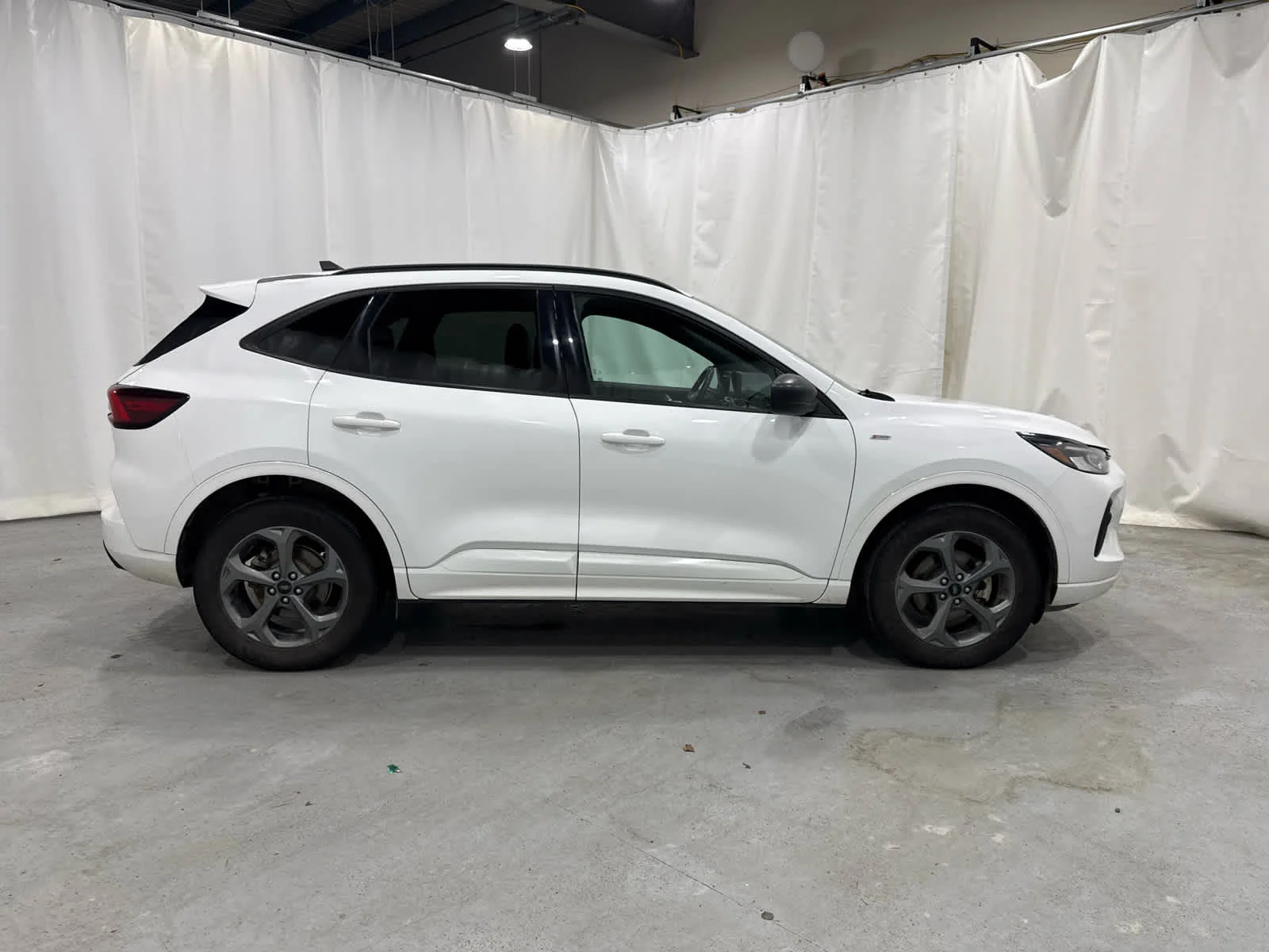 Used 2023 Whi/white Ford ST-Line image 6