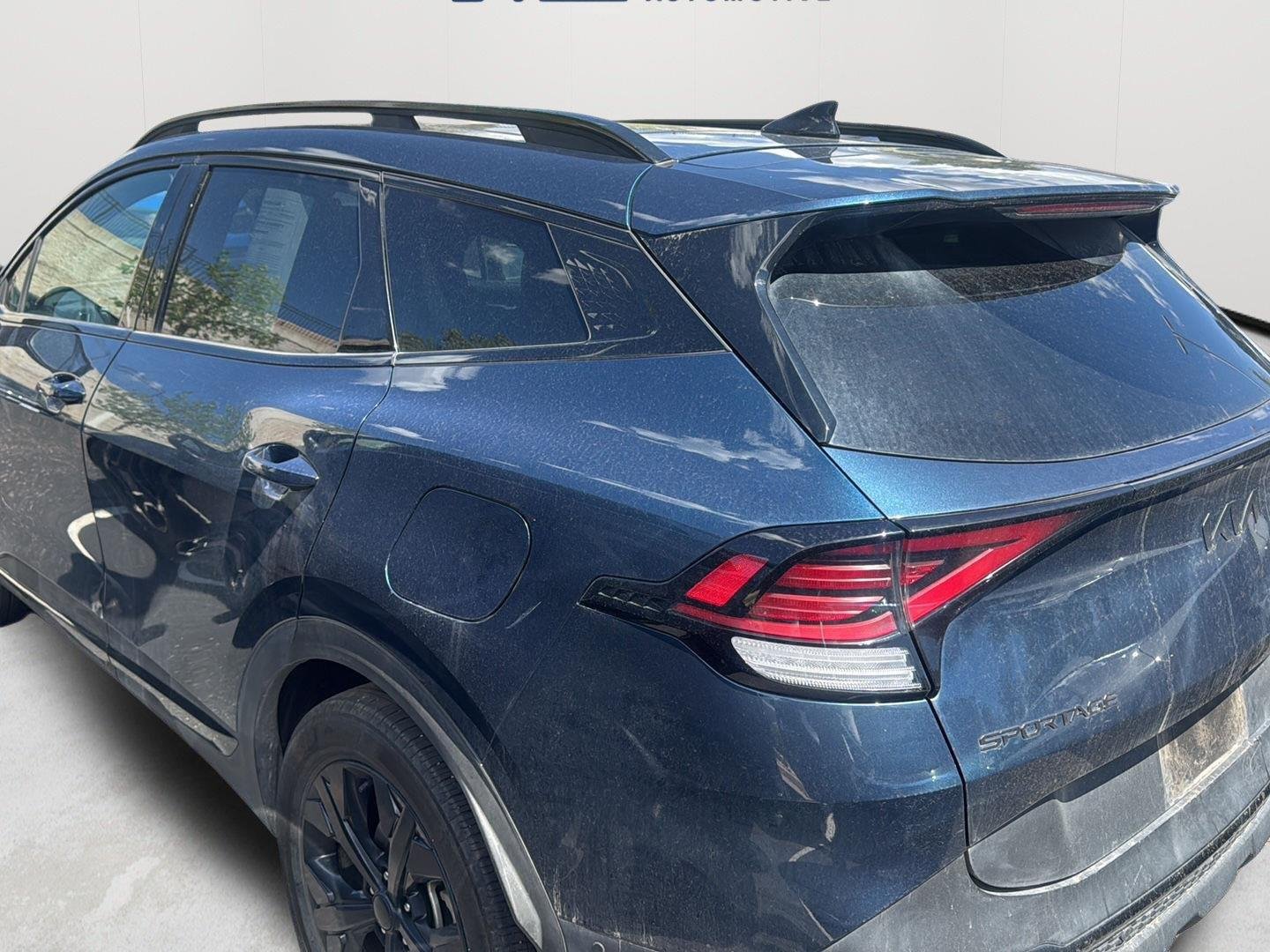 Used 2025 Vesta Blue Kia X-Line Prestige image 8