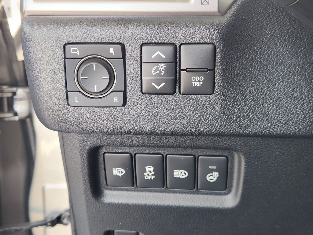 Certified Used 2022 Silver Lexus 460 PREMIUM PLUS image 21