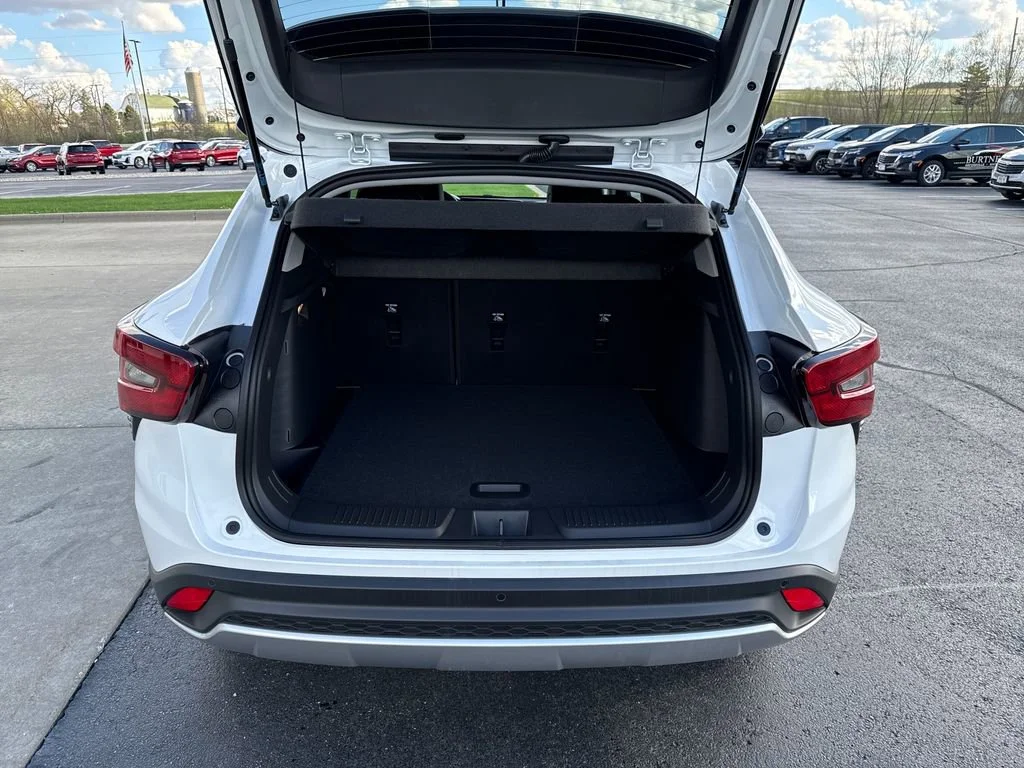 2026 Chevrolet Trax LT - Photo 25
