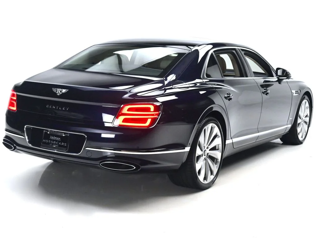 New 2026 Dark Sapphire Bentley  image 4