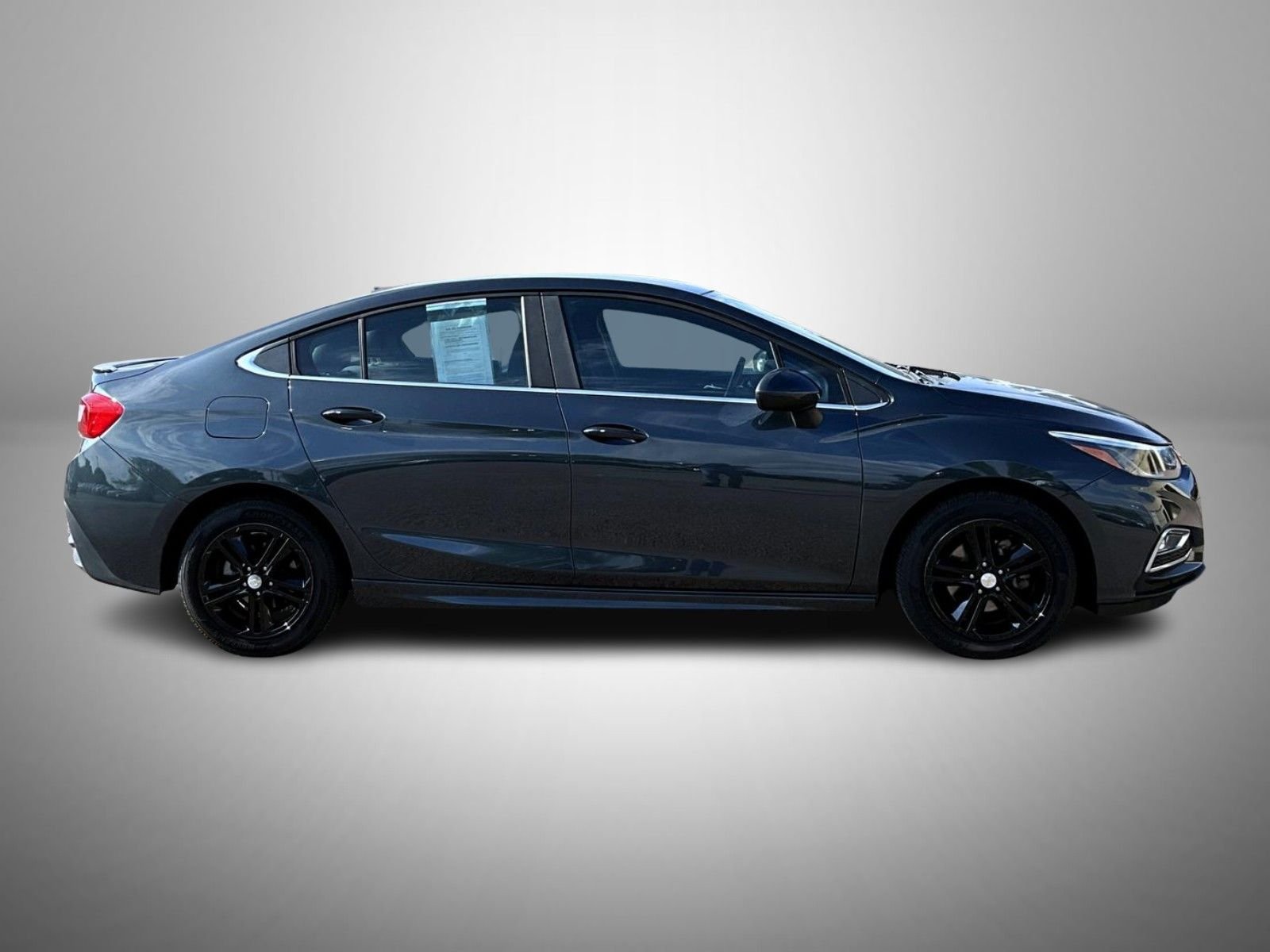 Used 2017 Gray Chevrolet LT image 4