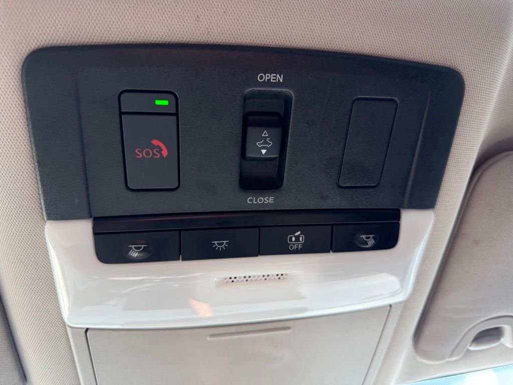 Used 2025 White Nissan 2.5 SL image 5