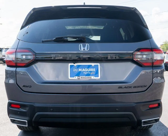 Used 2025  Honda Black Edition image 7