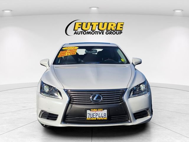 Used 2016 White Lexus 460 image 2