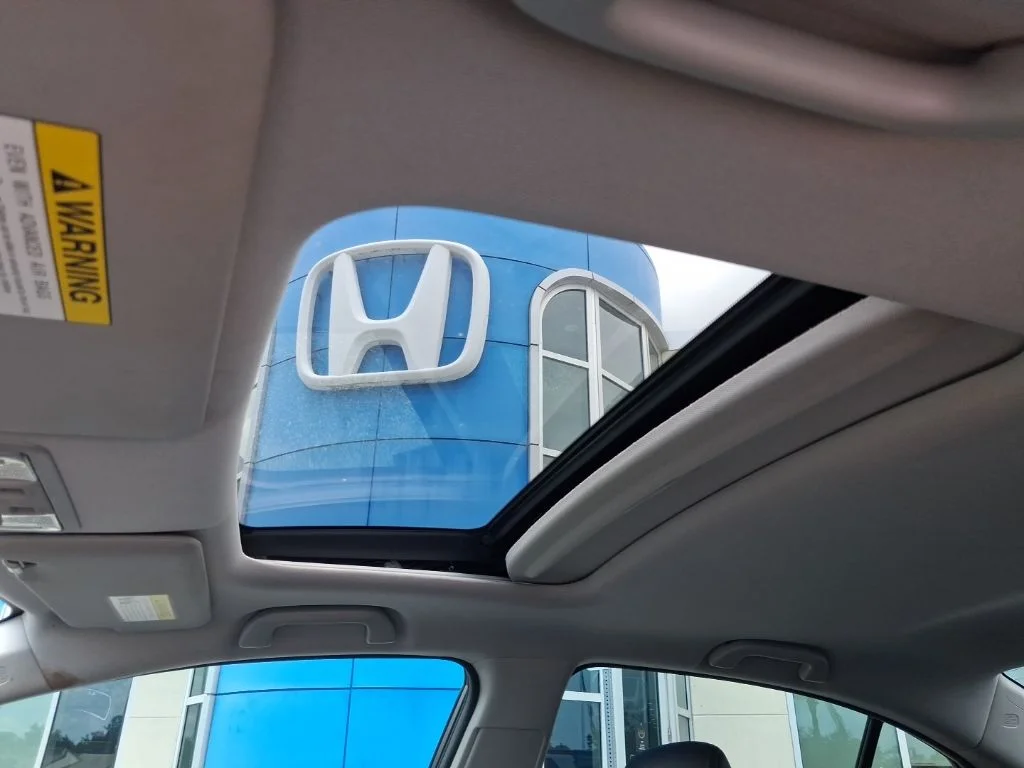 Used 2015 Black Honda EX-L image 23