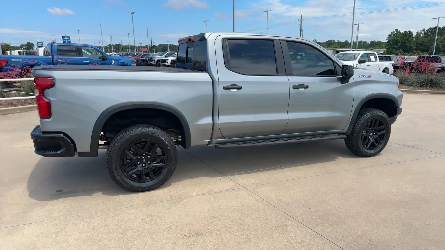 Used 2024 Sterling Gray Metallic Chevrolet ZR2 image 9