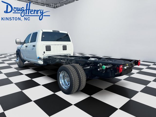 New 2026 Bright White Clearcoat RAM Tradesman image 3