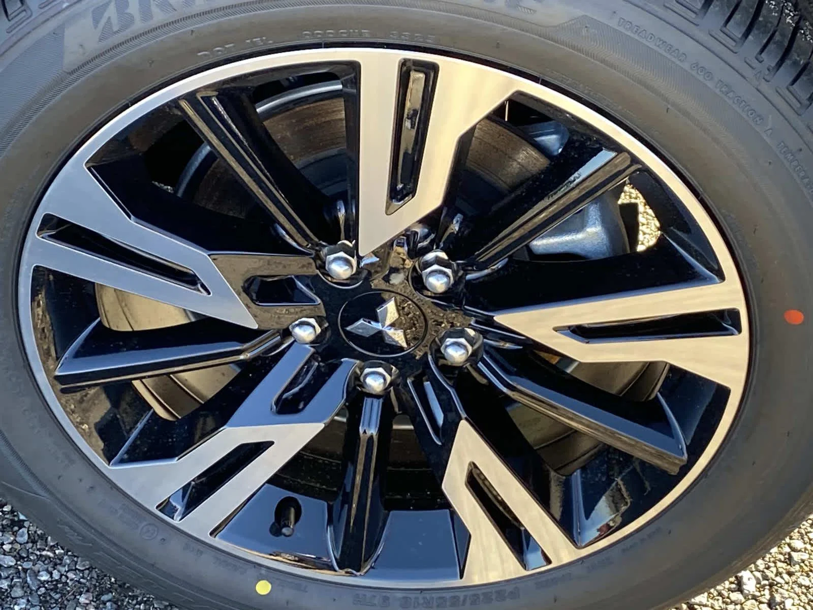 New 2026 Lightning Blue Metallic Mitsubishi SEL image 5