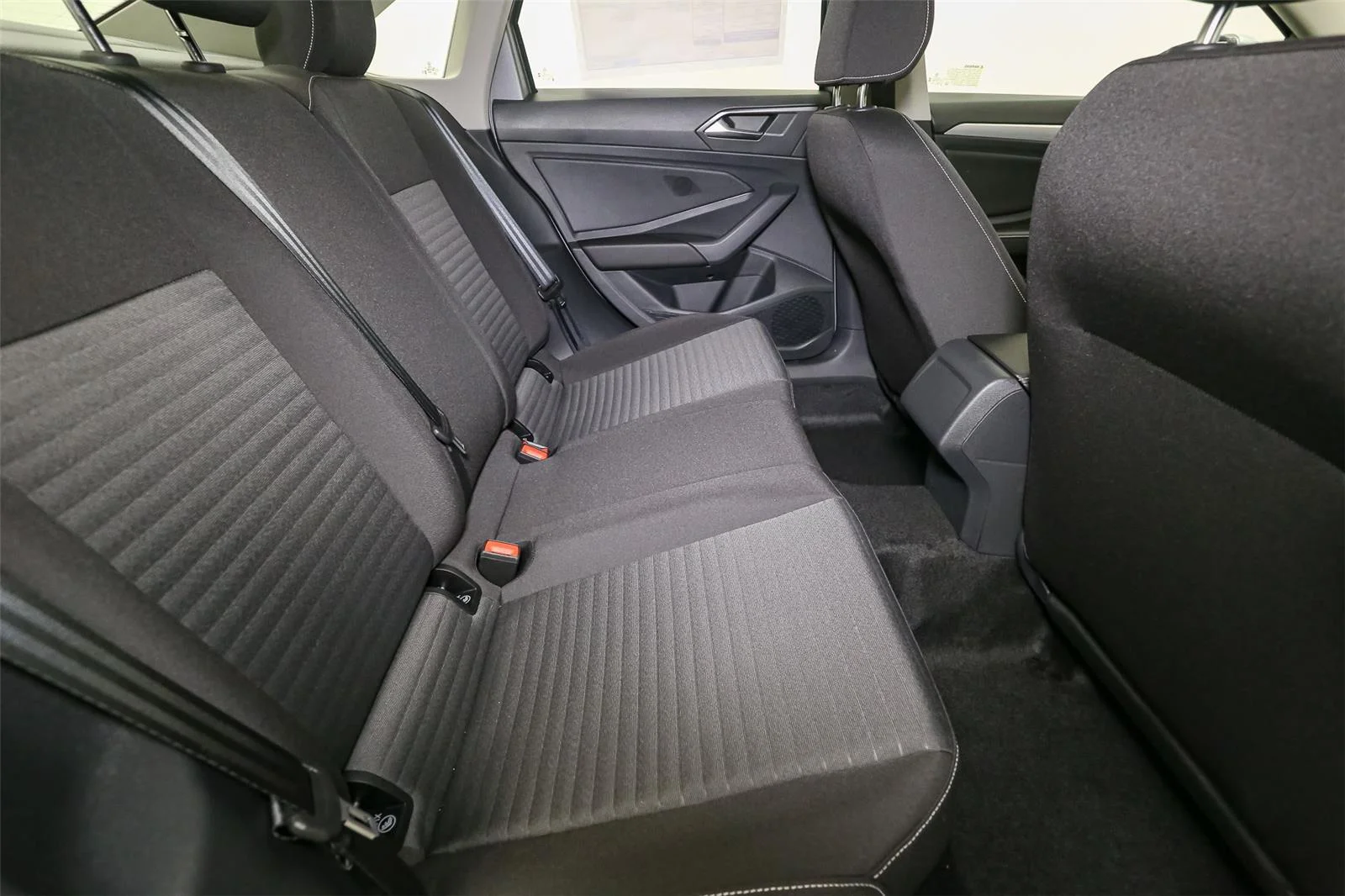 New 2026 Platinum Gray Metallic Volkswagen S image 14