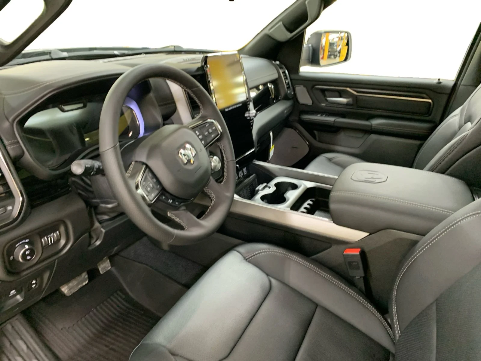 New 2026 Diamond Black Crystal Pearl Ram Sport image 10