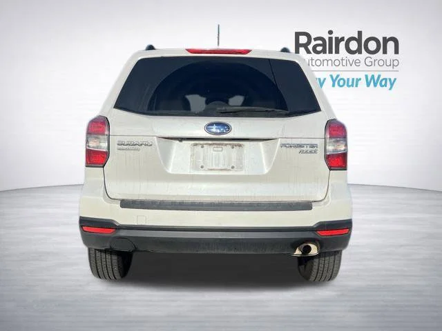 Used 2014 Satin White Pearl Subaru 2.5i Premium image 6