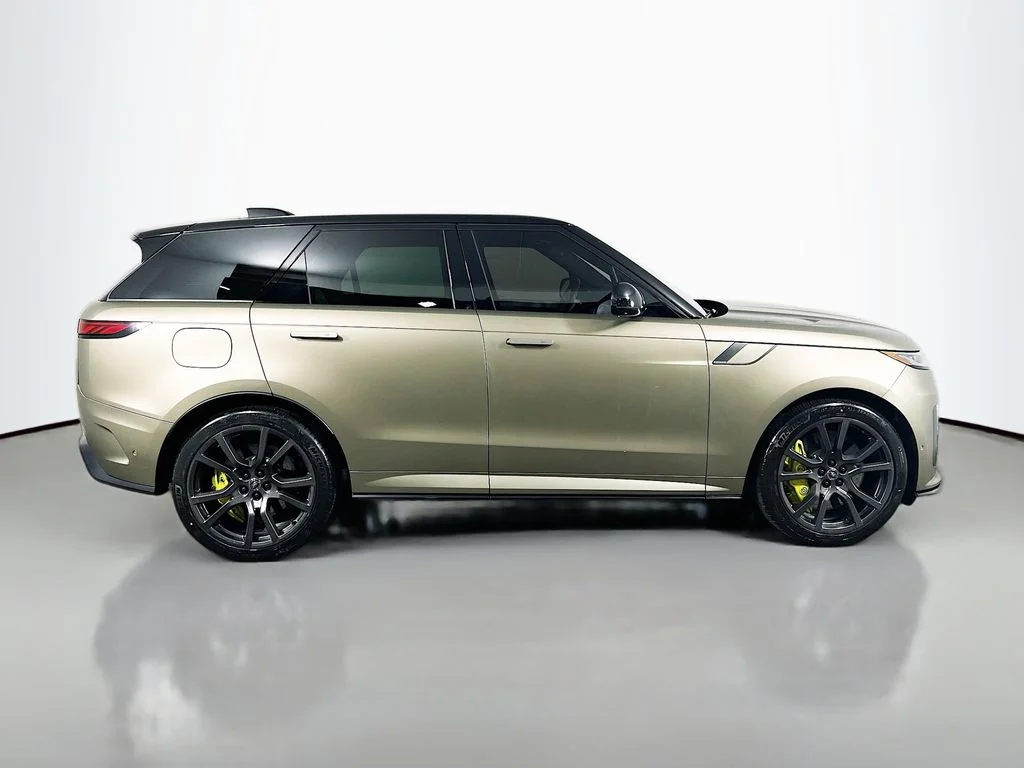 Used 2024 Carbon Bronze SV Bespoke Ultra Metallic Satin Land Rover SV Edition One Carbon Bronze image 4