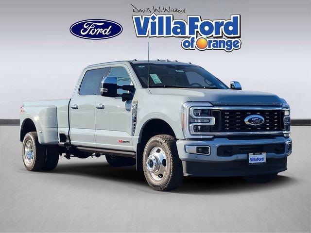 New 2026 Glacier Gray Metallic Tri-Coat Ford F-350® Platinum® image 1