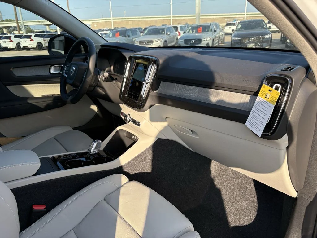 New 2026 Crystal White Volvo Plus image 29