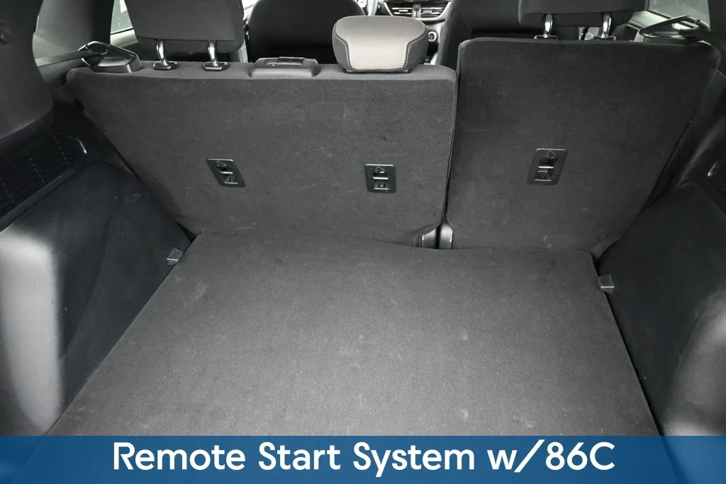 Certified Used 2022 White Ford SE image 12