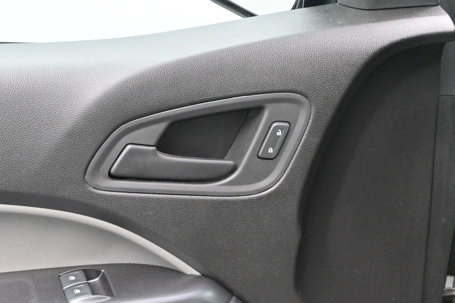Used 2019 SILVER ICE METALLIC Chevrolet 2WD Work Truck image 10