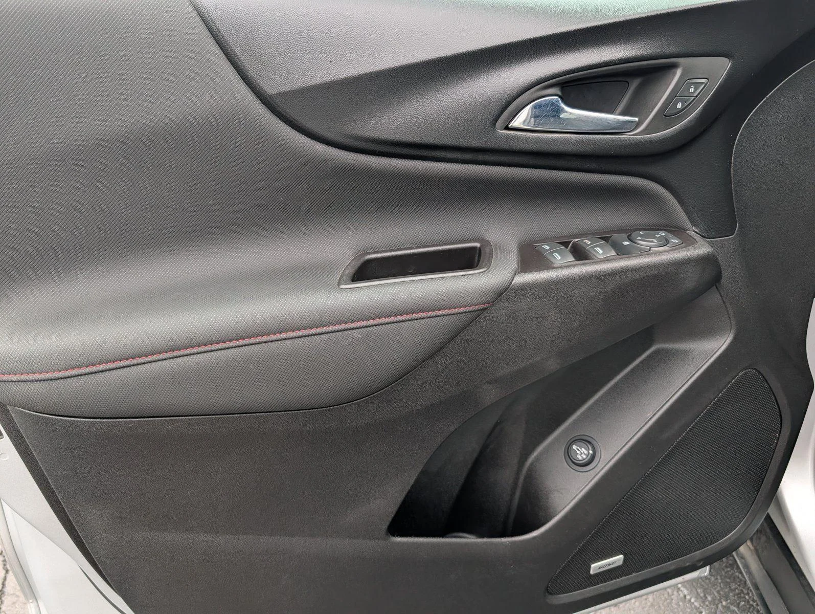 Used 2022 Silver Ice Metallic Chevrolet RS image 14