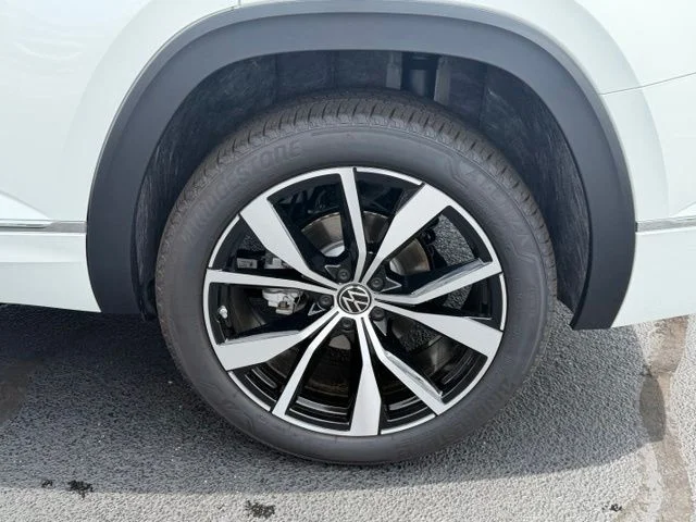 New 2026 Opal White Pearl Volkswagen 2.0T SEL Premium R-Line image 6