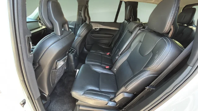 Used 2022 White Volvo T8 Inscription 7 Passenger image 20