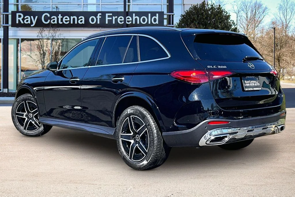 New 2026 Black Mercedes-Benz GLC 300 image 3