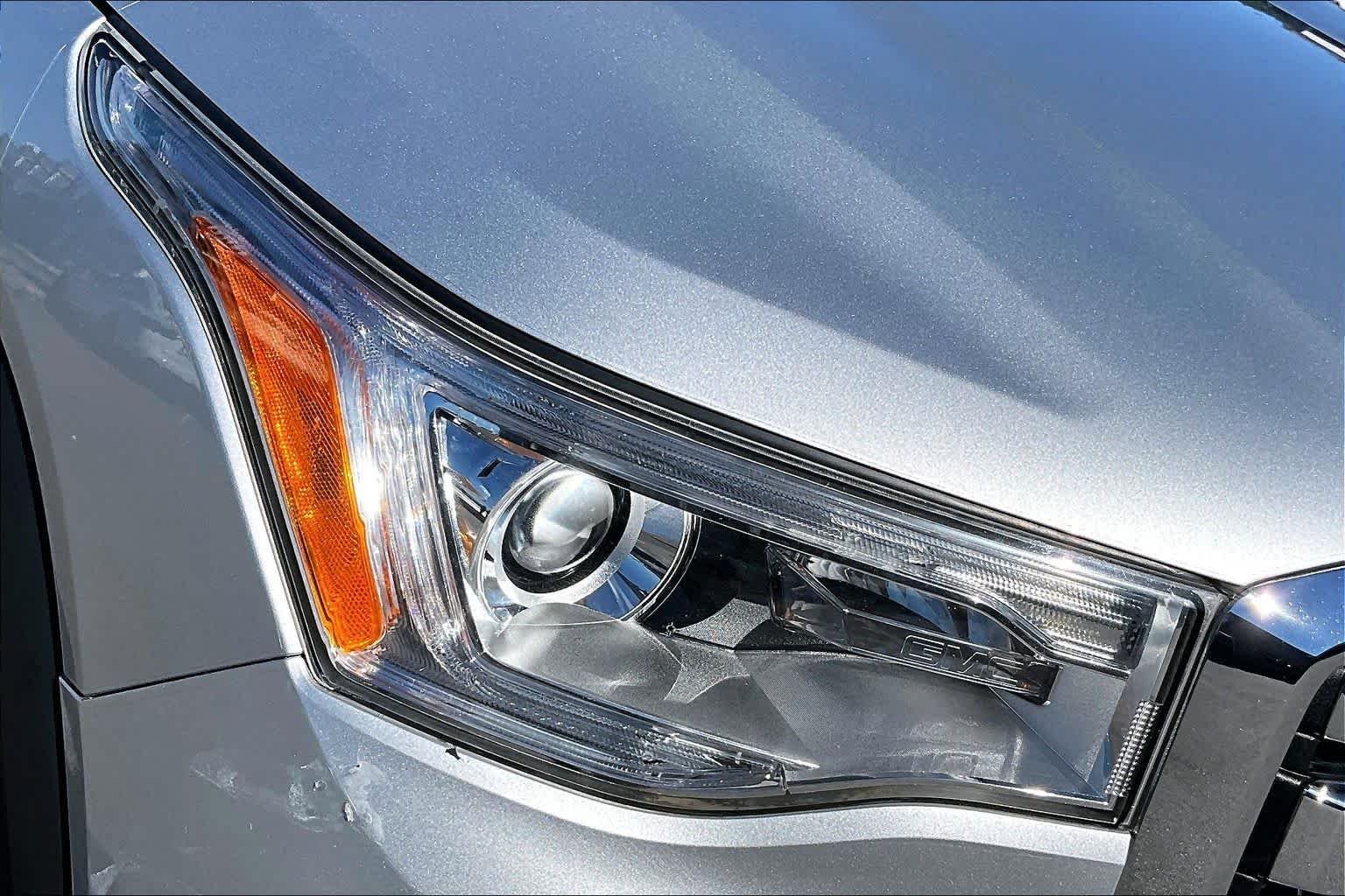 Used 2019 Quicksilver Metallic GMC SLT image 25