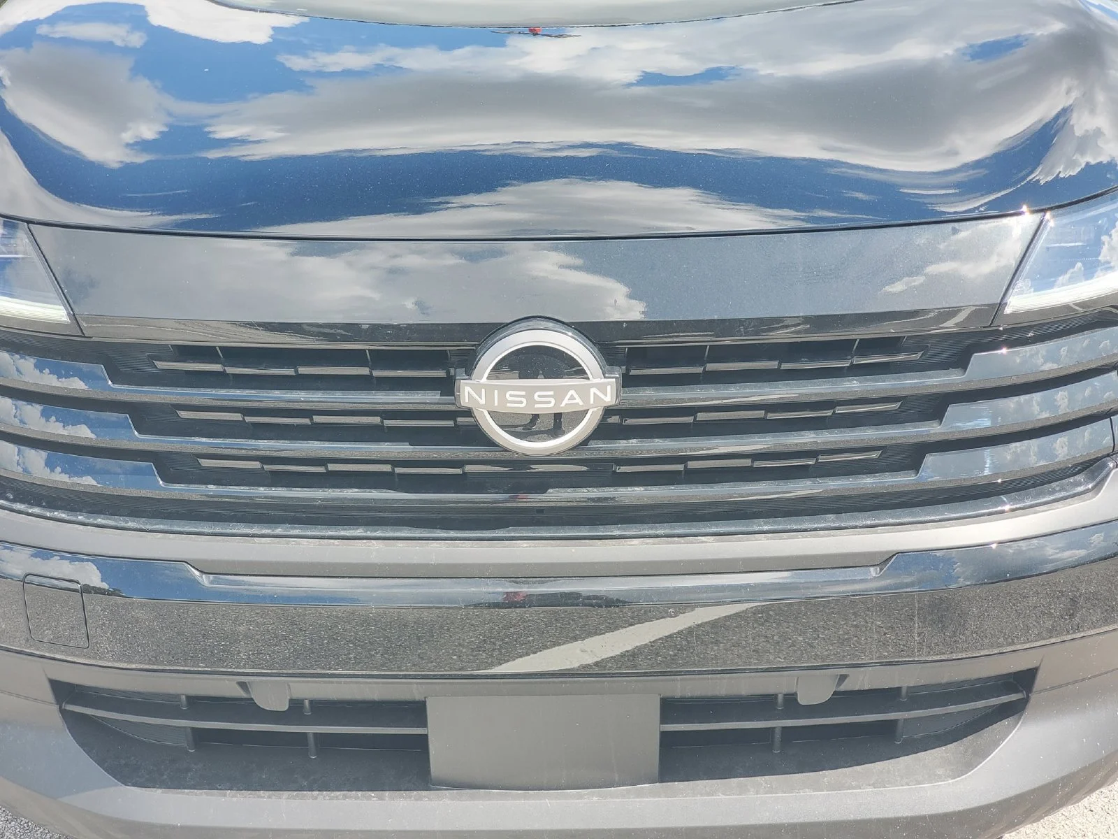 New 2027 Black Nissan SV image 9