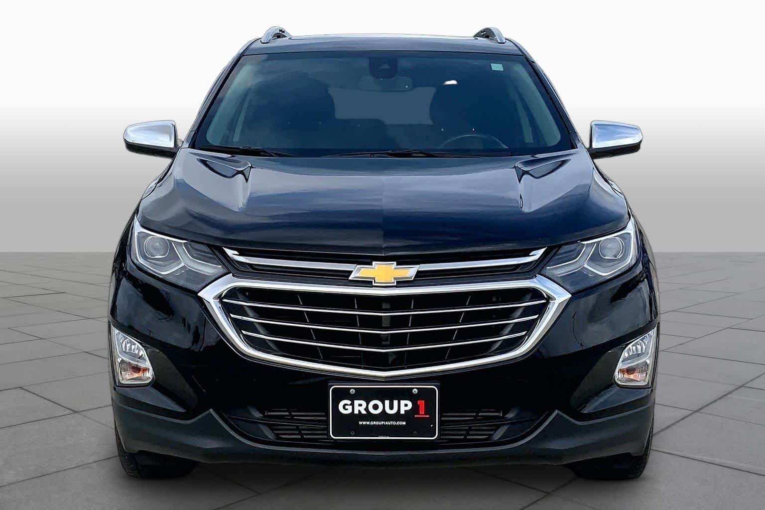 Used 2018 Mosaic Black Metallic Chevrolet Premier image 4
