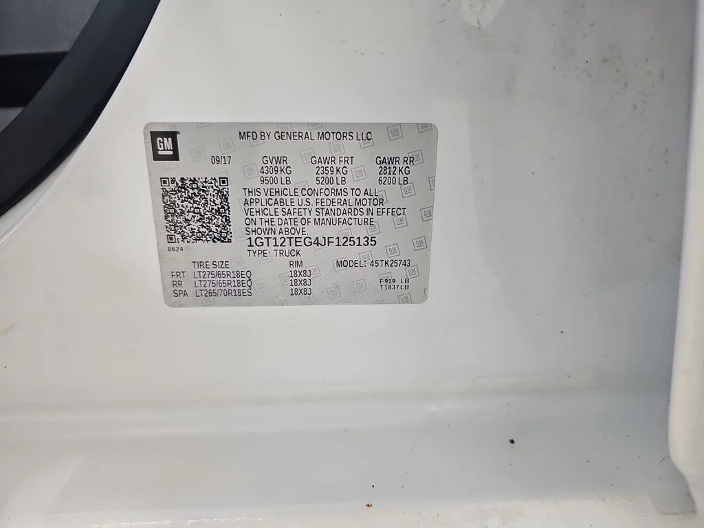 Certified Used 2018 White GMC SLT image 40