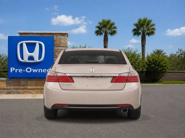 Used 2014 Champagne Frost Pearl Honda EX-L image 5