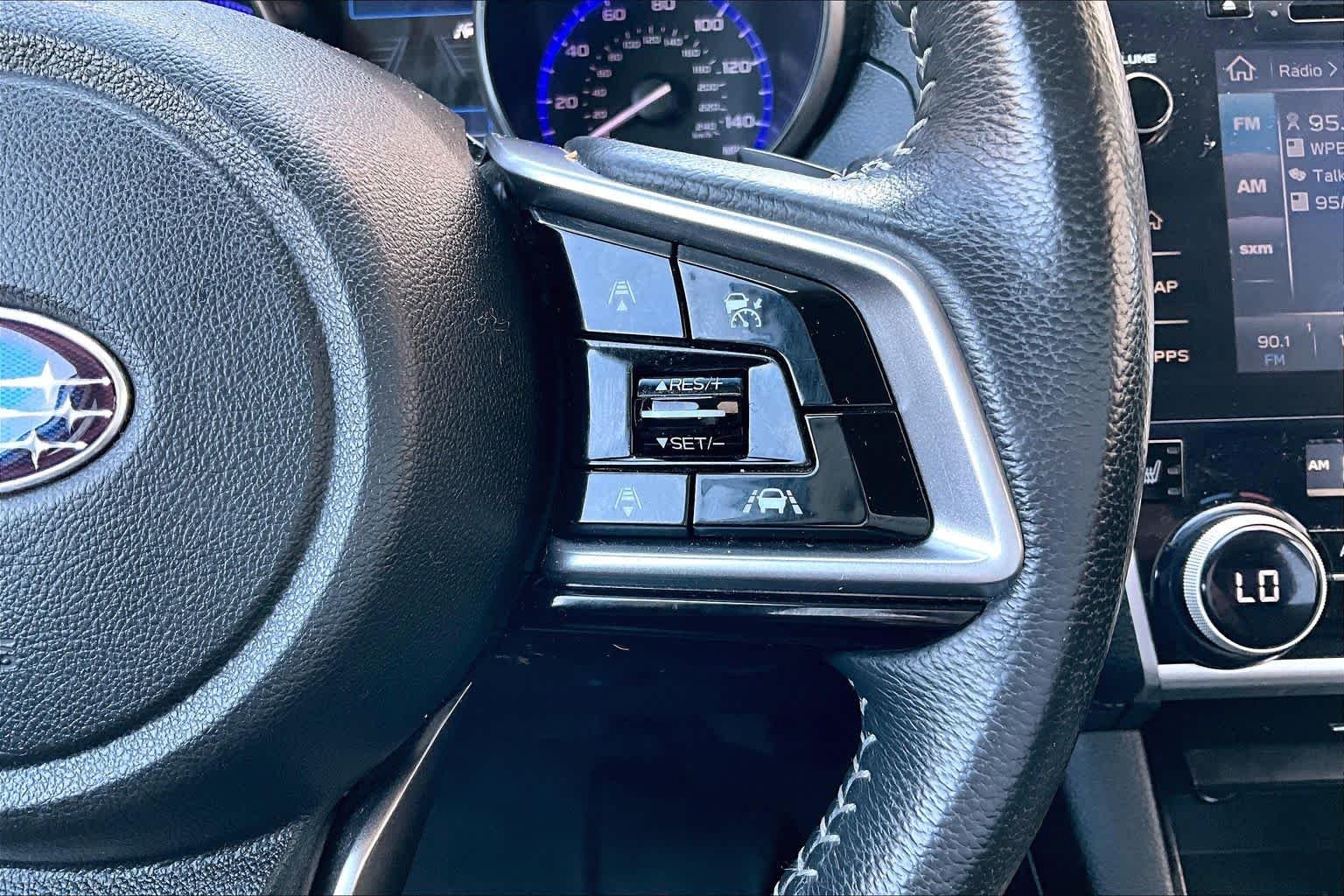 Used 2018 Ice Silver Metallic Subaru Limited image 25
