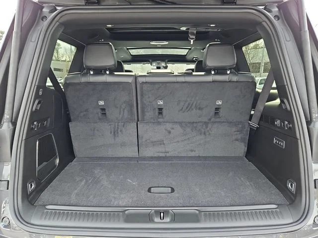 New 2026 Baltic-Gray Metallic Clear-Coat Exterior Paint Jeep Limited image 27