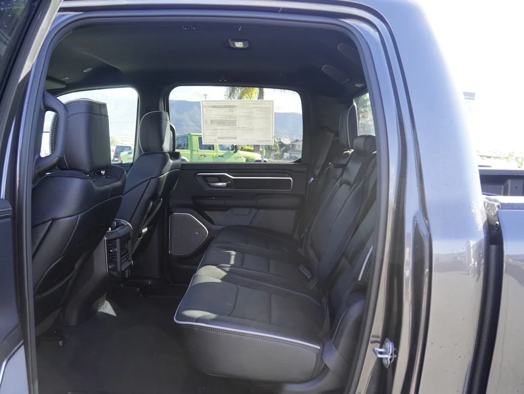 New 2026 Granite Crystal Metallic Clear-Coat Exterior Paint RAM Laramie image 25