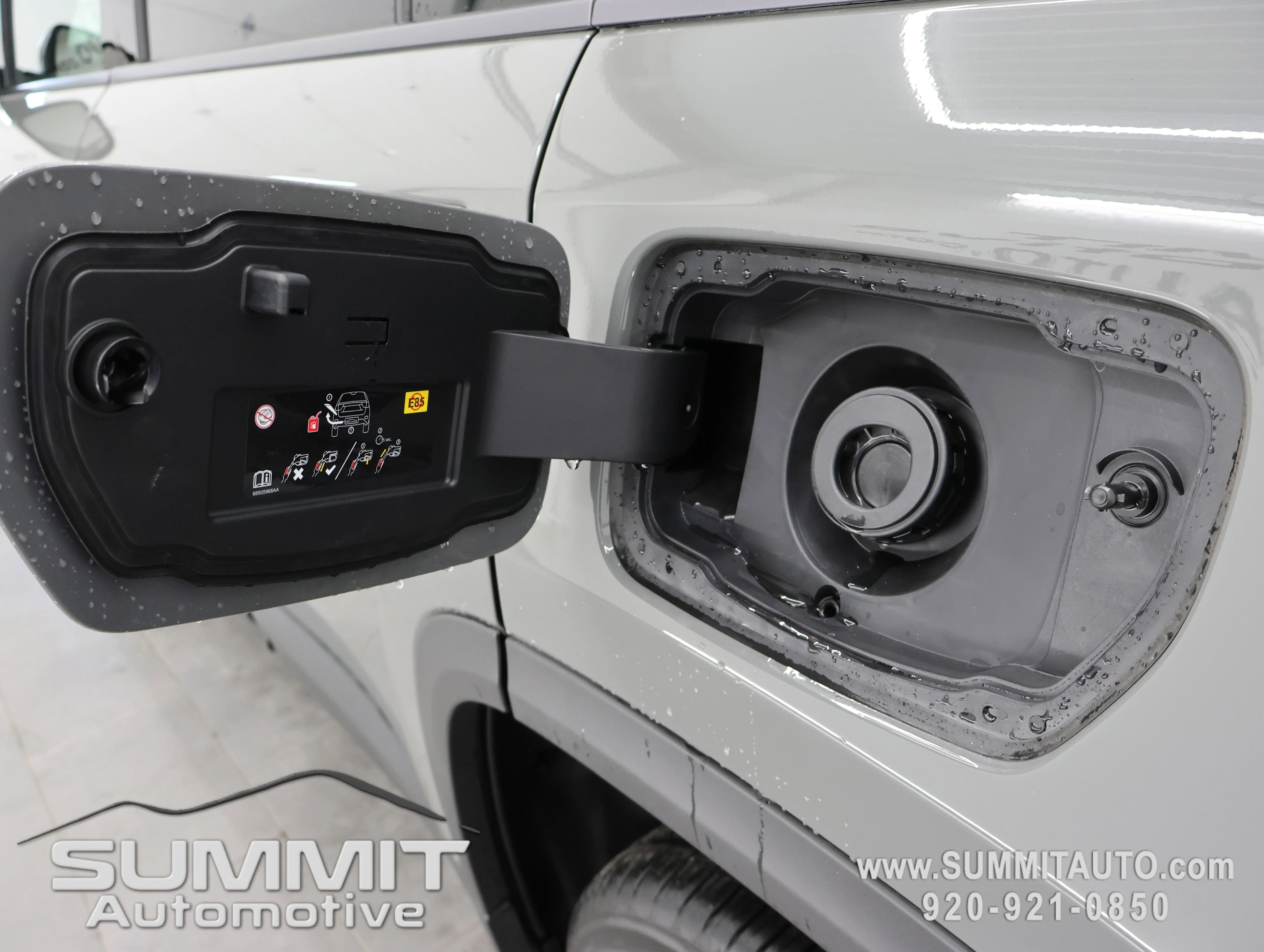 New 2026 Sting-Gray Clearcoat Jeep Laredo image 29