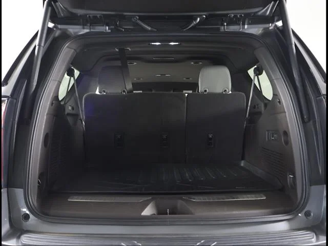 2021 Chevrolet Suburban Z71 - Photo 19