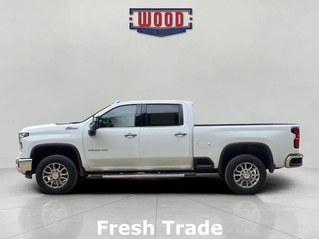Used 2024 Summit White Chevrolet LTZ image 4