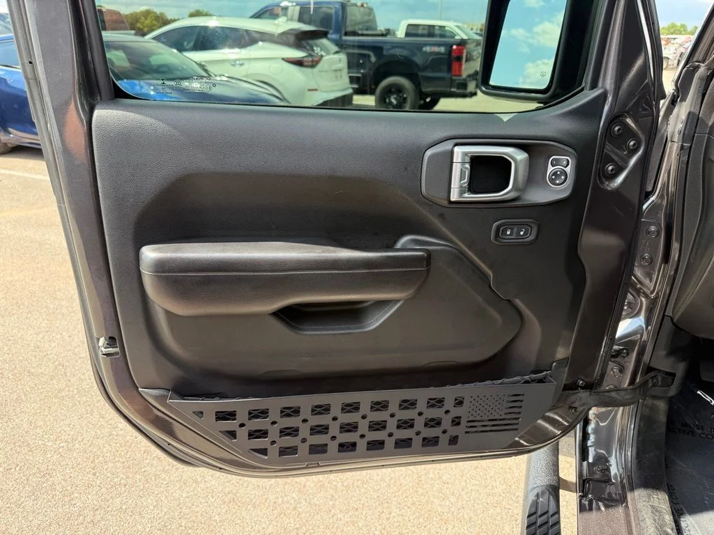Used 2019 Gray Jeep Unlimited Sport S image 6