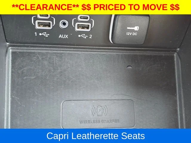 Used 2023  Jeep Limited image 29