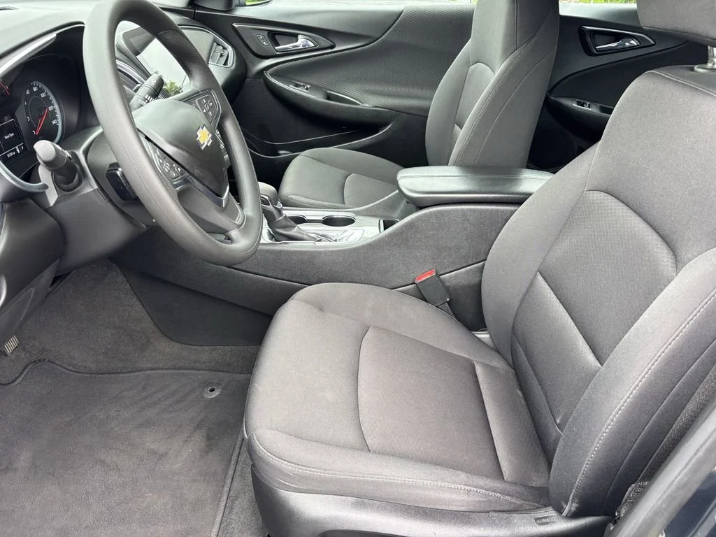 Used 2021 SHADOW GRAY METALLIC Chevrolet LT image 16