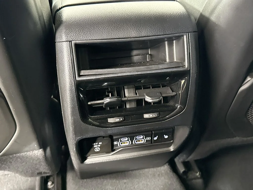 Used 2022 White Jeep 4xe image 24