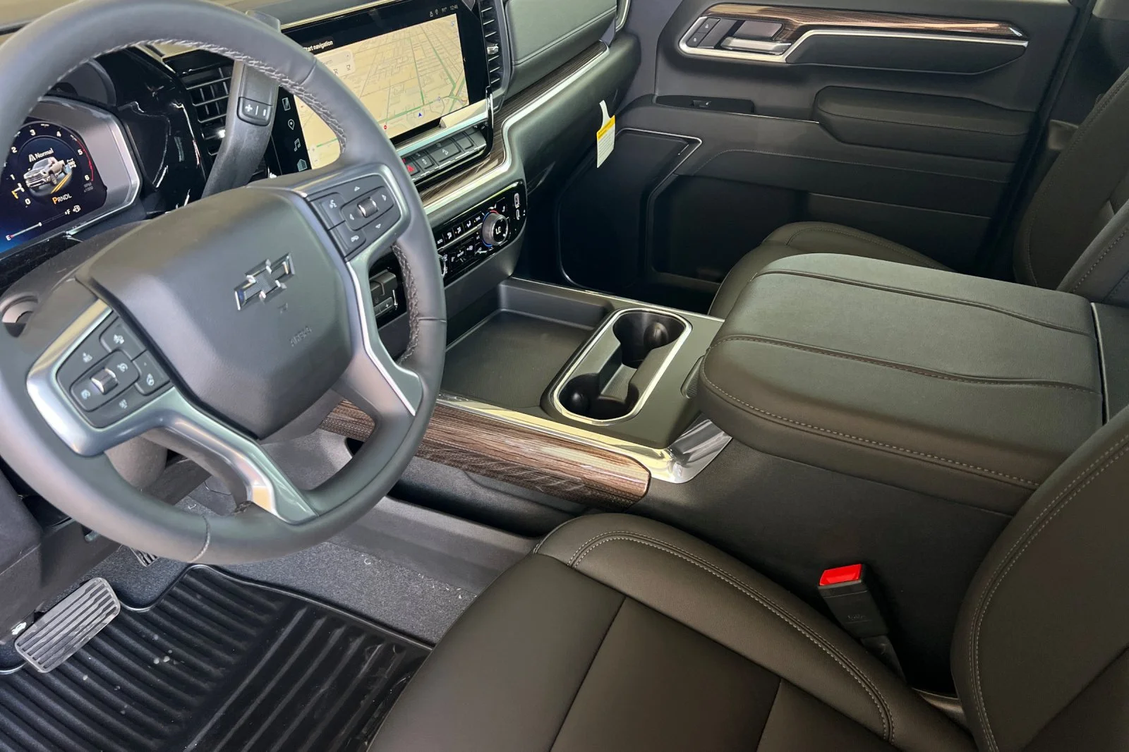 New 2026 Sterling Gray Metallic Chevrolet LT image 10