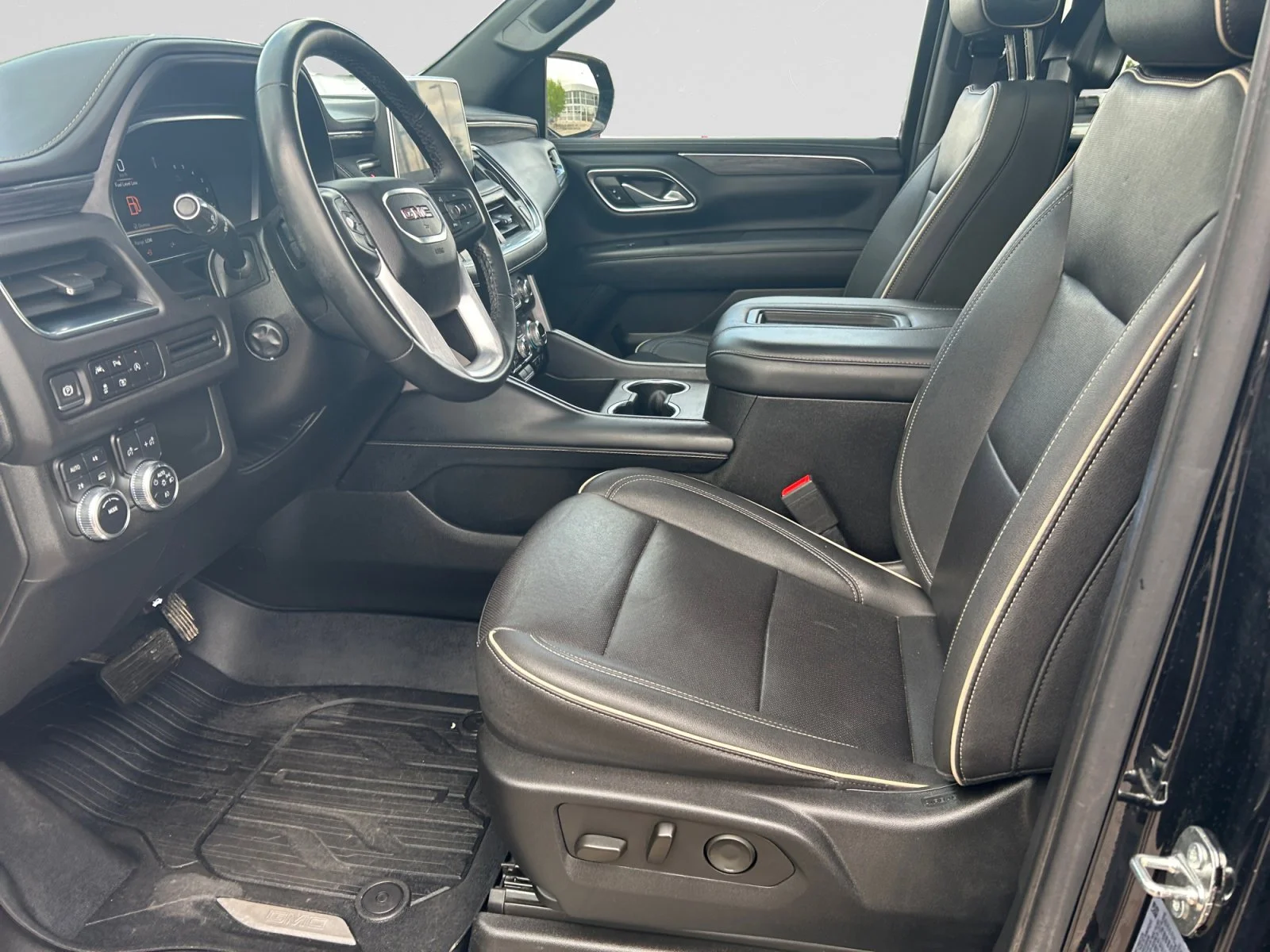 Used 2023 Black GMC SLT 4WD image 15