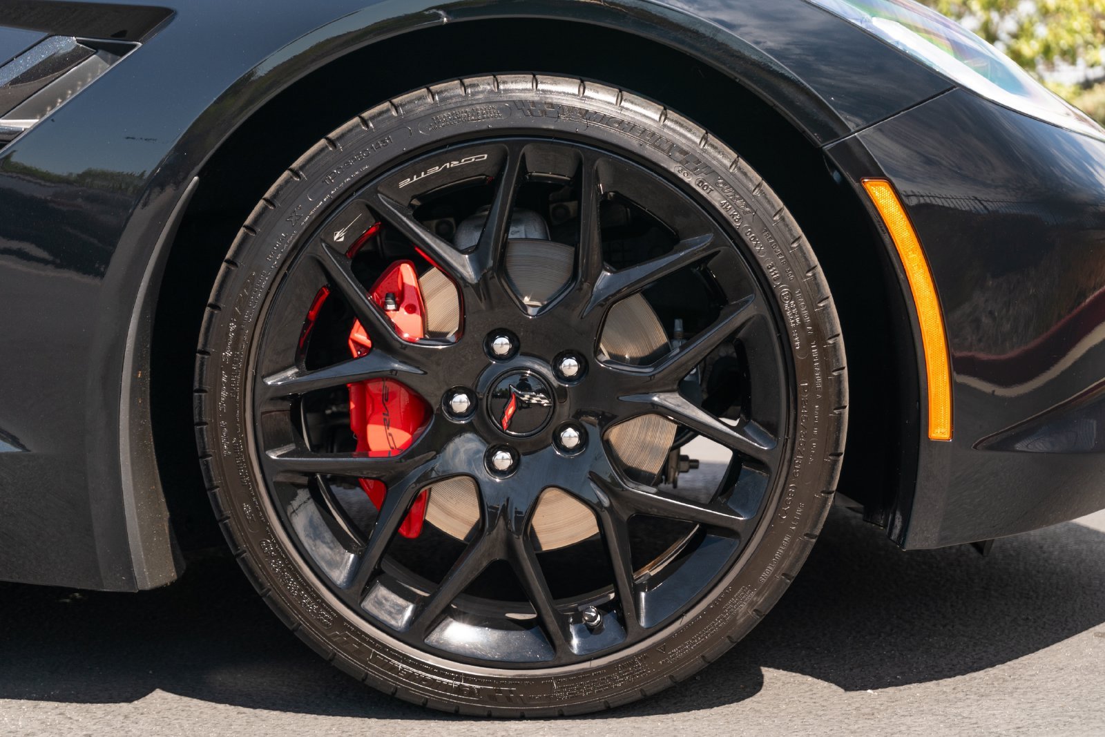 Used 2019 Black Chevrolet Stingray image 15