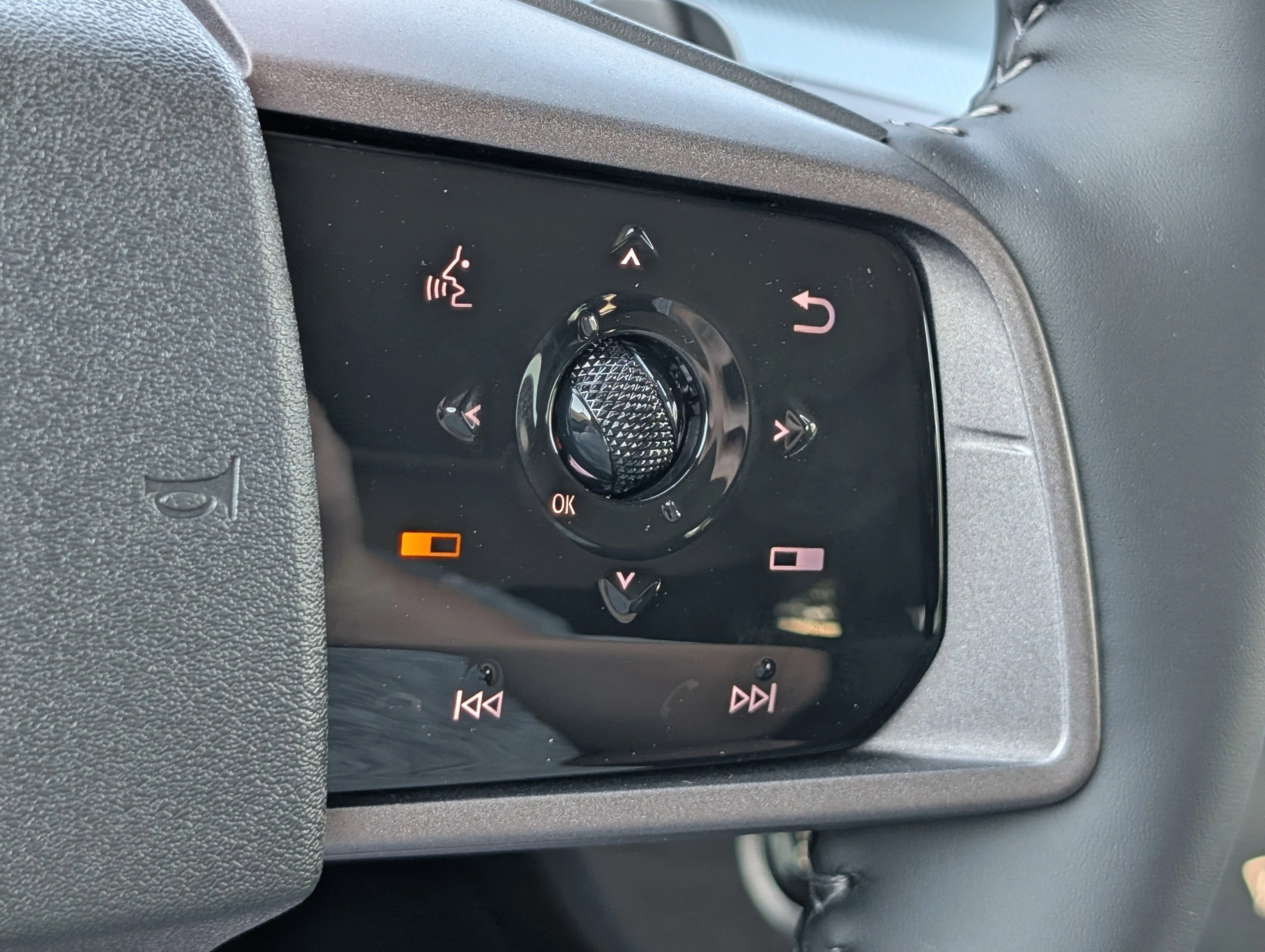 New 2026 Everest White Pearl Tricoat Nissan SL image 26